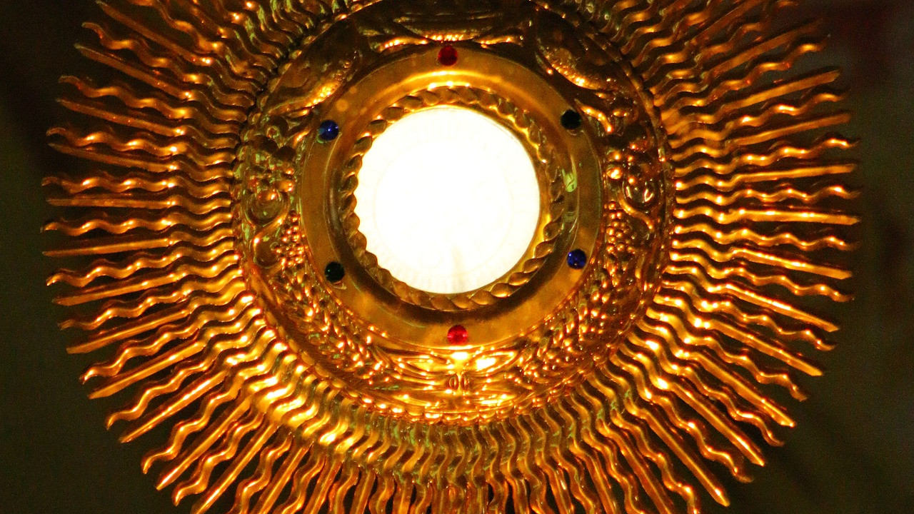 eucharist-2771033_1920