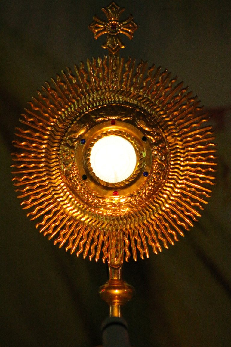 eucharist-2771033_1920