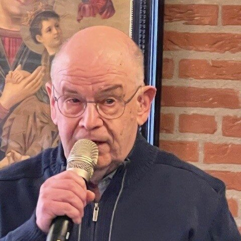 Ad van Wezel 45 priester 6